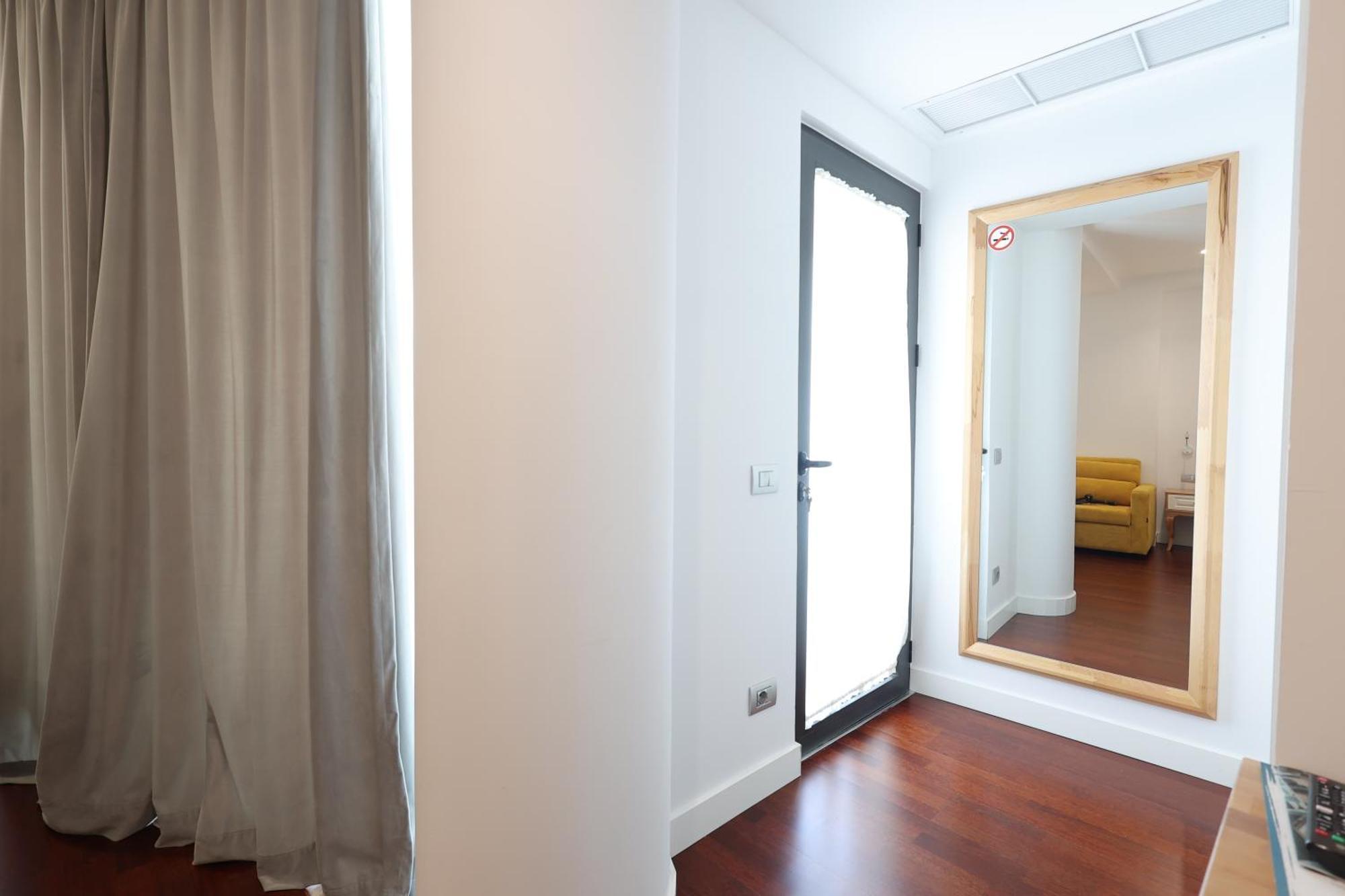 Deluxe Triple Room Balcony Sea View