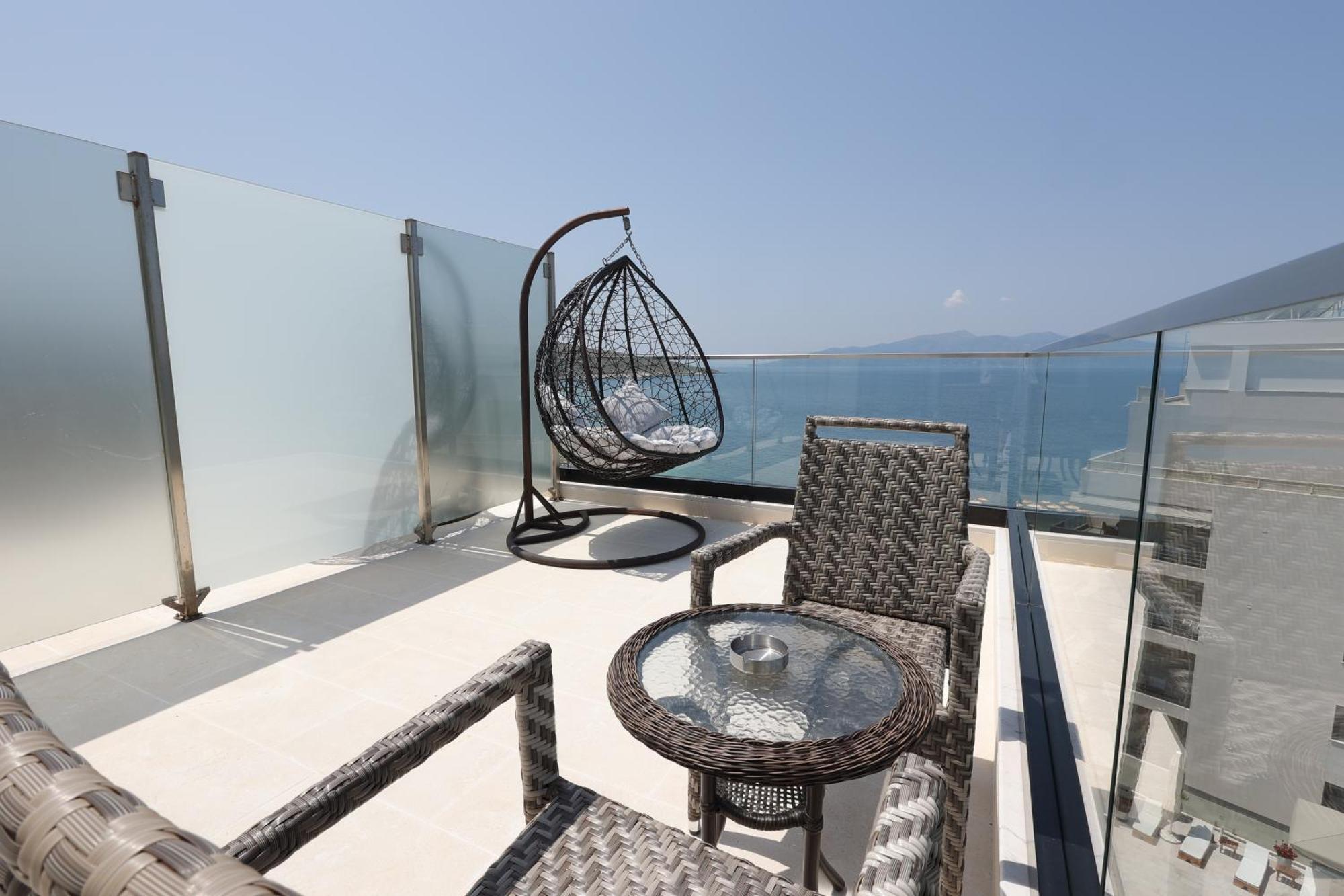 Executive Suite Terrace Sea View